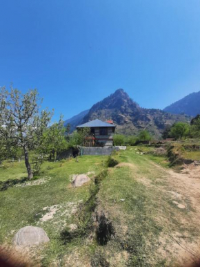 Cliffer Cottage: Make Mountains Memorable!